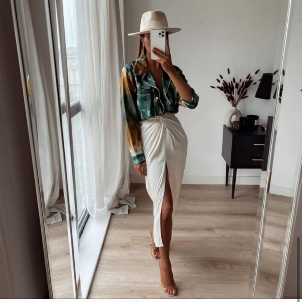 COPY - Zara Satin Effect Skirt with Knot